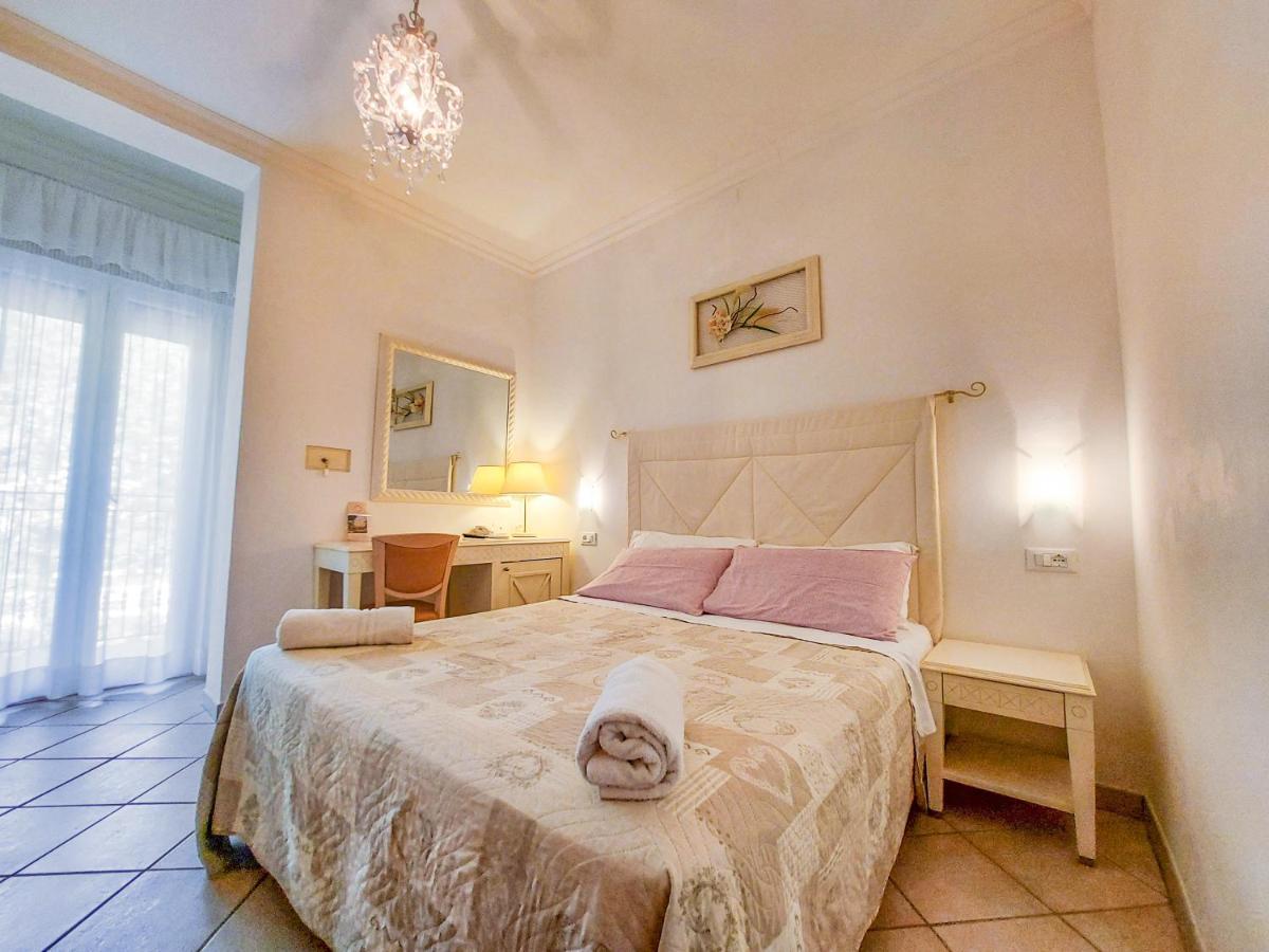 Hotel Explorer Cervia Exterior photo