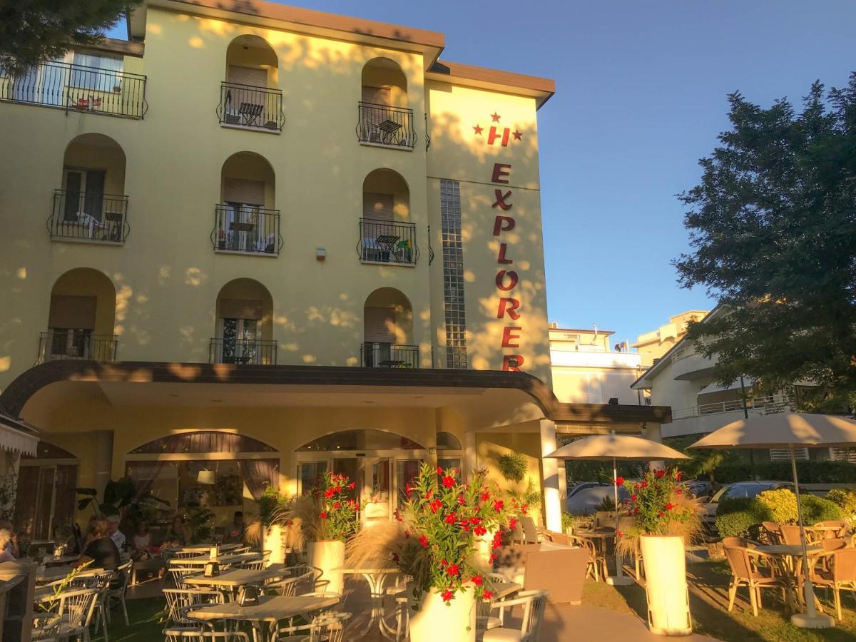 Hotel Explorer Cervia Exterior photo