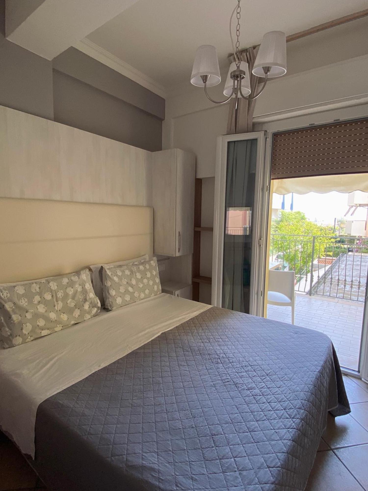 Hotel Explorer Cervia Exterior photo
