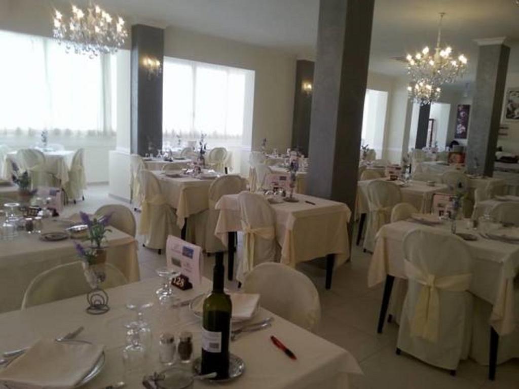 Hotel Explorer Cervia Exterior photo